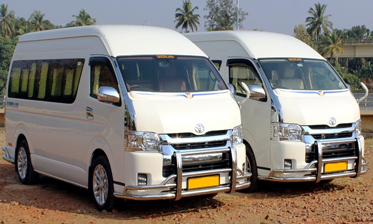 7 Seater Toyota Van On Rent | Hire Toyota Hiace Luxury Van