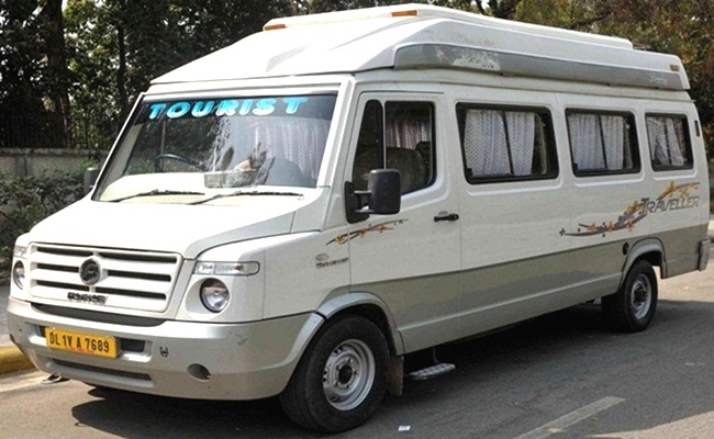 12 Seater Traveller Van For Rent | 12 Seater Mini Van On Hire